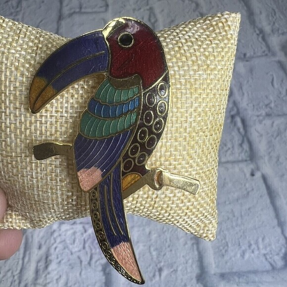 Toucan Parrot Bird 3” Brooch Pin Enamel Gold Tone Vintage - Picture 1 of 5